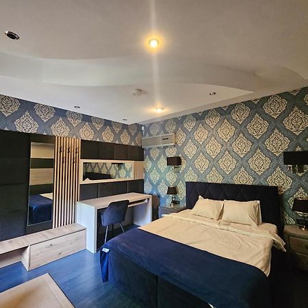 Simple Villa Rooms National Arena Self Check In Bucureşti Ngoại thất bức ảnh