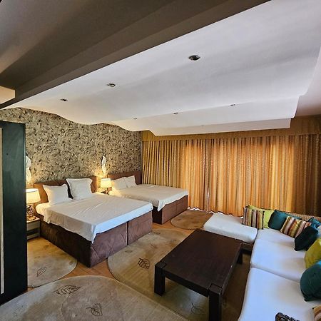 Simple Villa Rooms National Arena Self Check In Bucureşti Ngoại thất bức ảnh