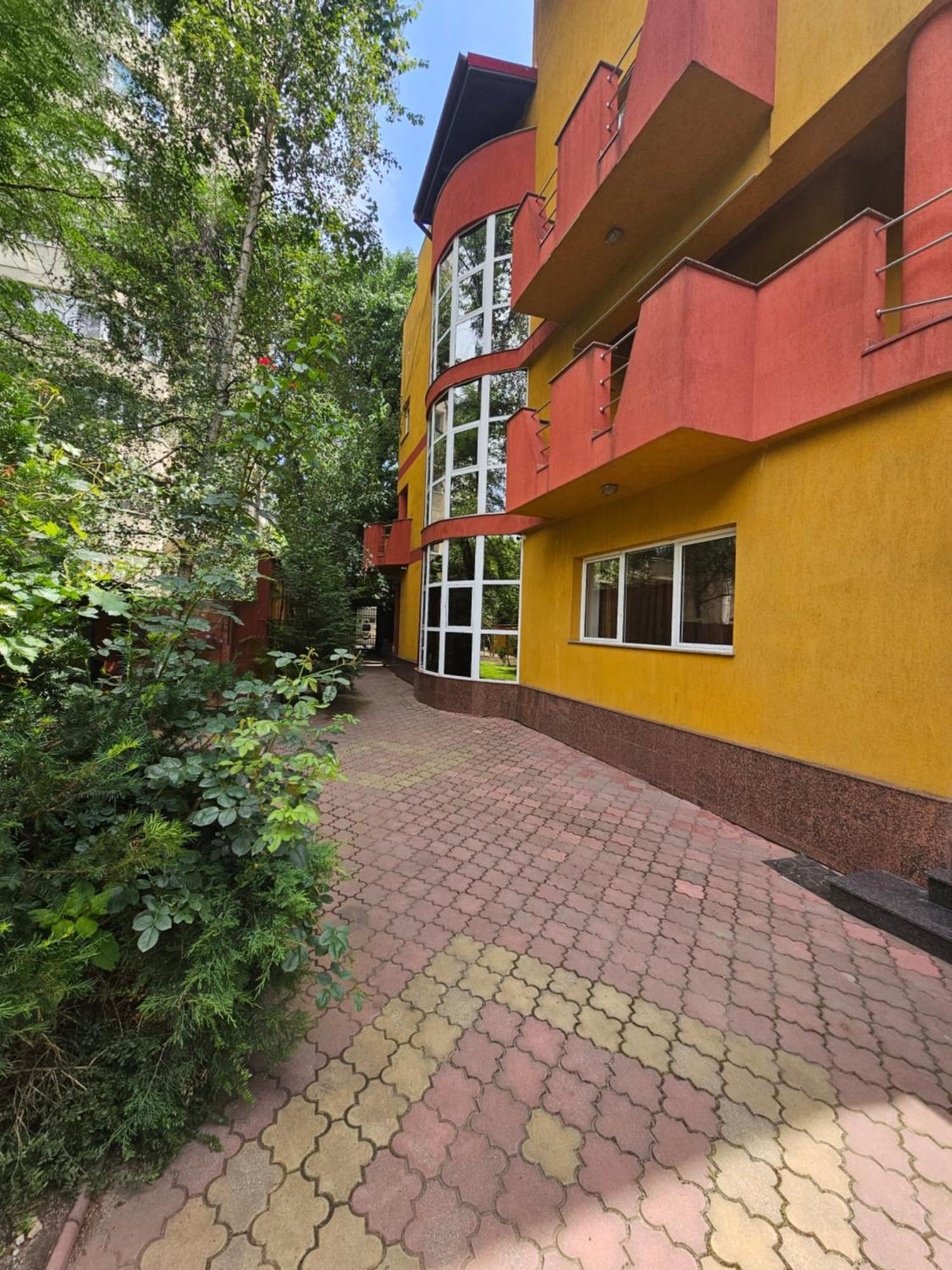 Simple Villa Rooms National Arena Self Check In Bucureşti Ngoại thất bức ảnh