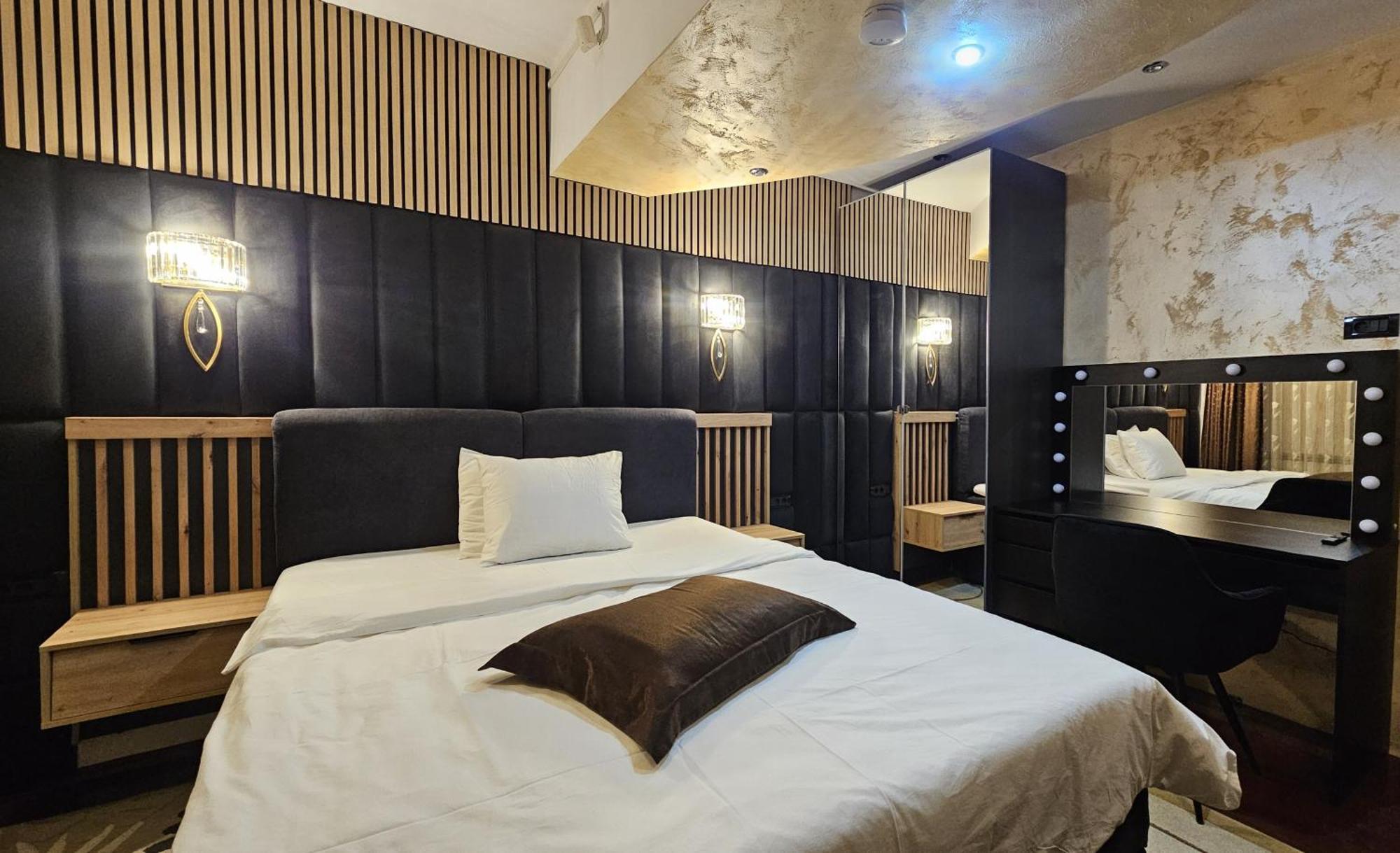 Simple Villa Rooms National Arena Self Check In Bucureşti Ngoại thất bức ảnh